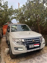 باجيرو GLS • ٣١ الف كم • محرك V6 ٣٠٠٠