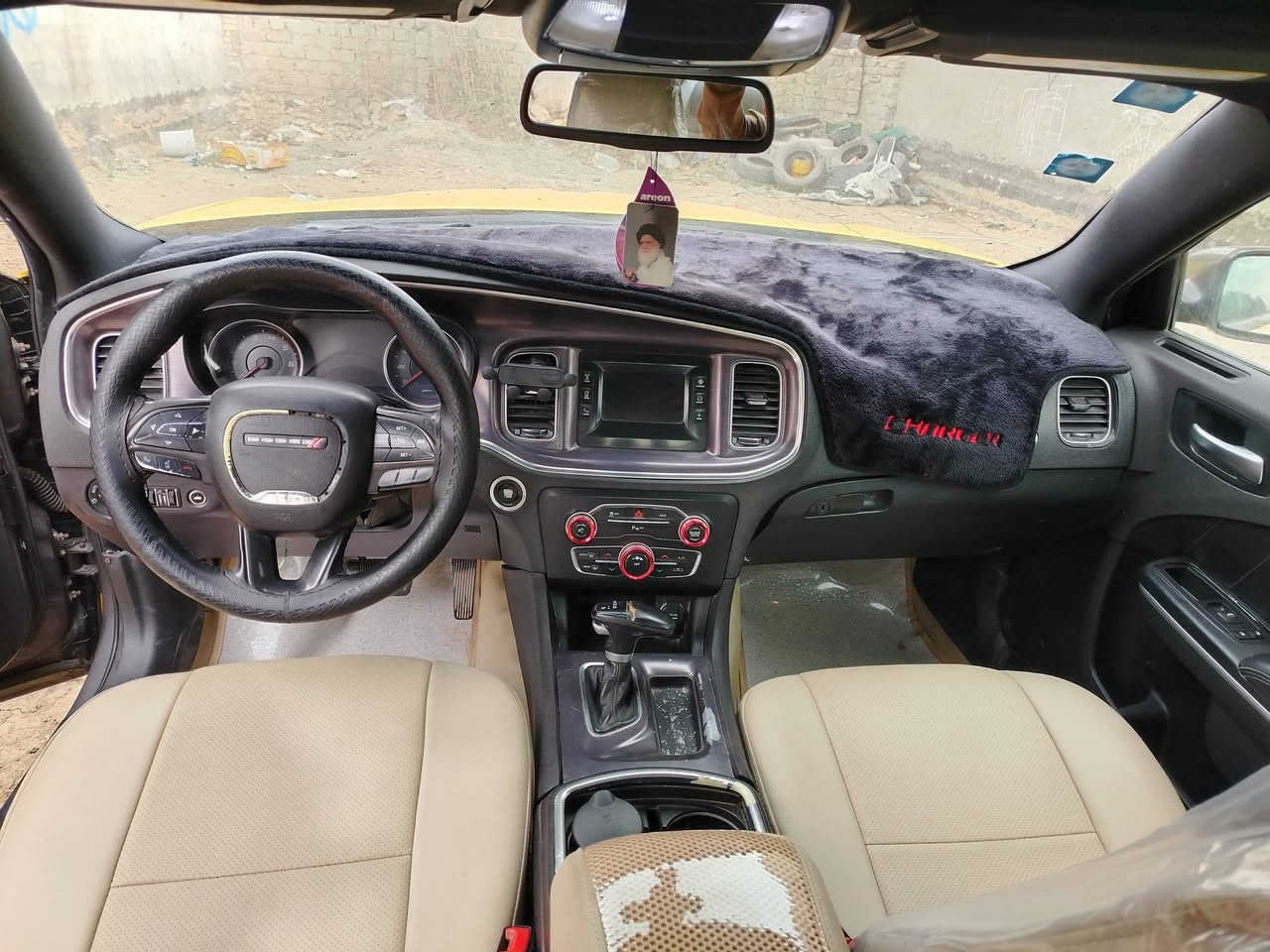 للبيع جارجرمديل 16 اصل محرك3600 رقم واسط نكليزي بسمي هزه وسنويه ورقم جديد ومصفره سياره حادثه بابتين وجاملغ مبدلات اصلي جهة. سايق ودوسه شواصي لغودمكفولات بجم كبس بلادي وصورحادثه بالنشر سياره جاهزه ونضيفه مكينه جديده كير جيدجدا حداديه امامي وخلفي تخم تايرجديد تبريدتدفه دوشمه كاعيه وسفريات وكشنات كله جديدمنضومة زنون سياره جاهزه لشغل 
اخوان رجاء المايعجبه لايكسربسياره وشراي يتصل واسف عالطاله
مكاني بابل// السعر 165 
رقمي *********** وبي واتساب ايضا
