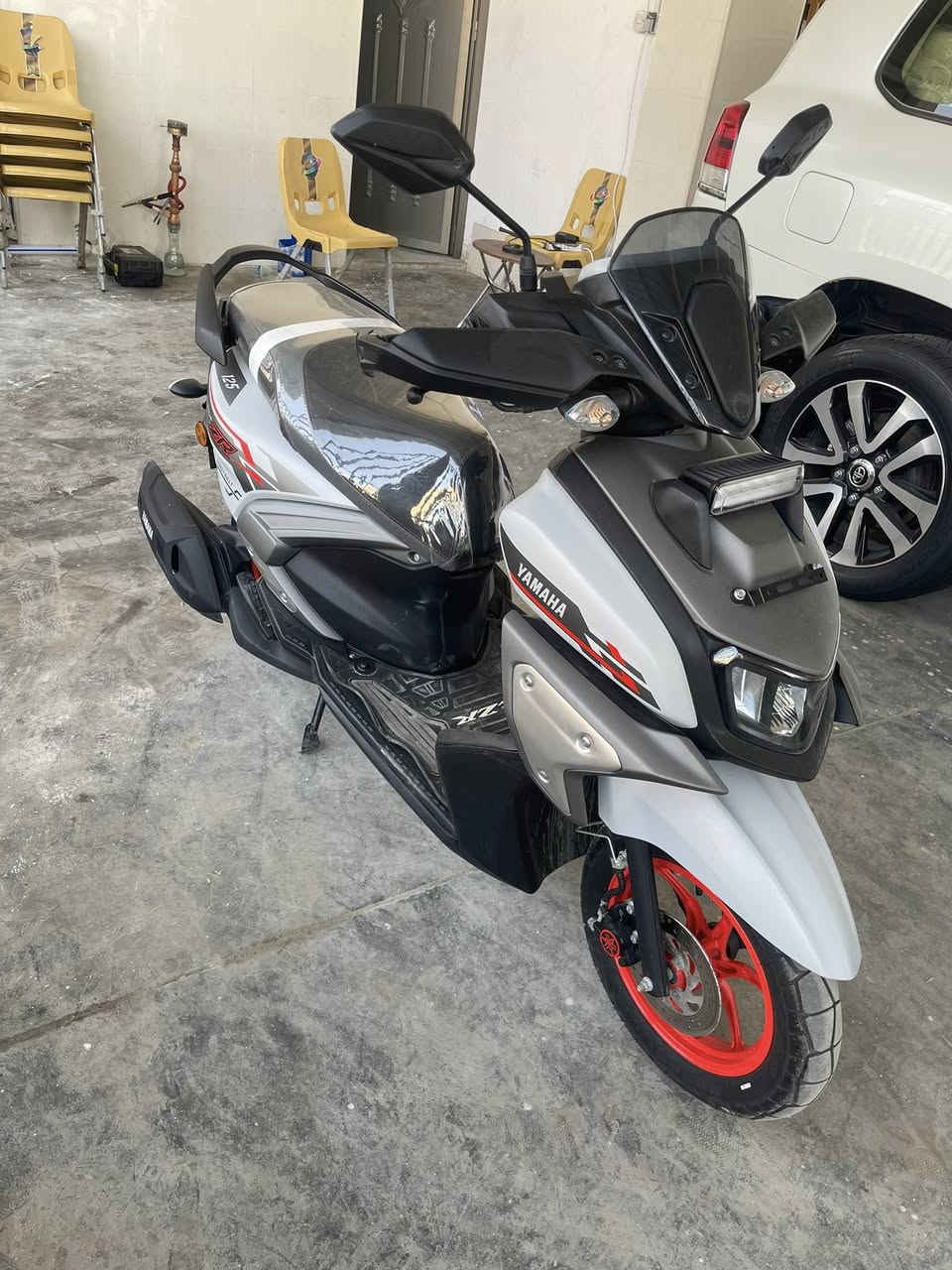 زت ار موديل 25 ماشيه 800 كيلو بعدهي زيرو ( ***********
