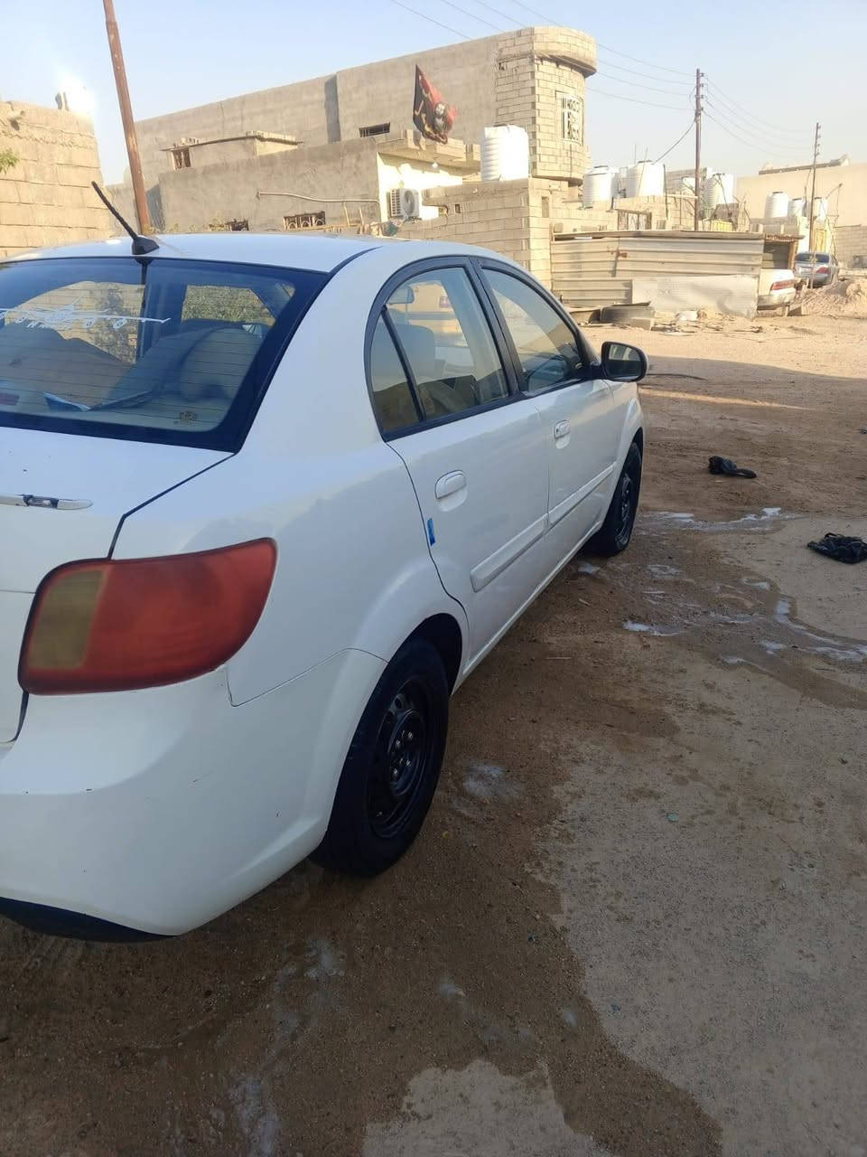 كيه ريو مقدس خليجي السيارة 1/1 بس باب بلعراق الباقي كفاله دواخل كارتون رقم بصره سنويه 2027
تبريد ثلج حداديه طوبه تخم تأير مكينه كير للفحص 
الله يرزق الياخذها خير من الله  المكان بصره طريق خور الزبير
السعر 73 
للستفسار اتصال ***********
