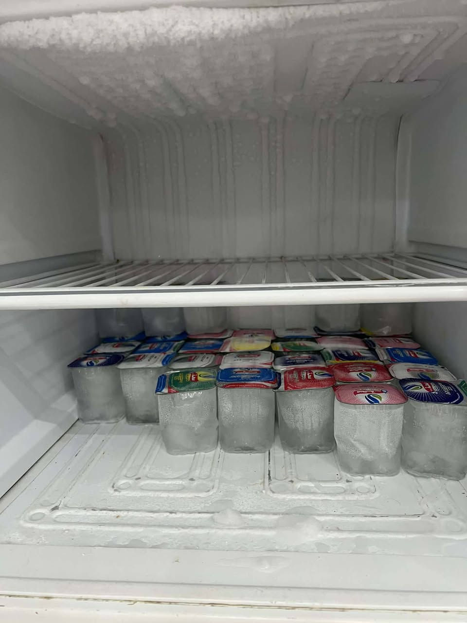 ثلاجه حجم 16 كبيره نضيفه شرط الفحص والتجميد 
سعر 160 الف بيه مجال بسيط
رفاعي شارع لاطفاء ،


**إذا كنت صاحب هذا الإعلان وتريد حذفه لأي سبب، رجاءا أرسل رسالة إلى الدعم الفني**