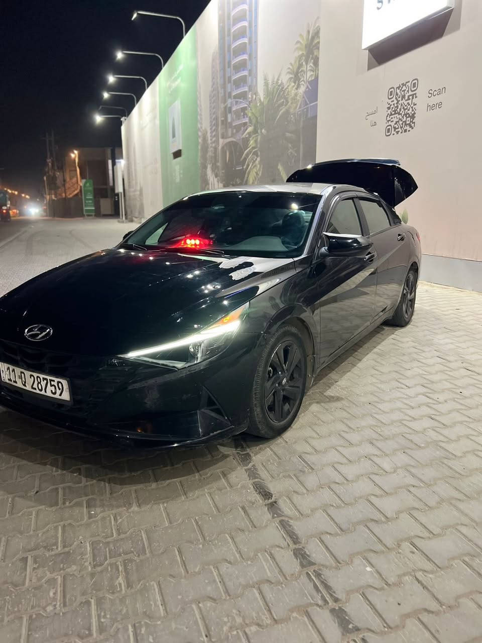 سلام عليكم النترا2023 امريكي مكينة 2000 دوش ماشية 59 شاشات ديجتال تدفئة كشنات لد نهاري تحكم مقود جهتين رادار امامي حساسات امامية خلفية جانبية بصمة ابواب وجنطة وتشغيل تبريد بيانو بيها جاملغات خلفية وجنطة من امريكا وهنا صار بيها خشم جاملغ وبنيد بارد شي كلش قليل بل خشمم ***********
