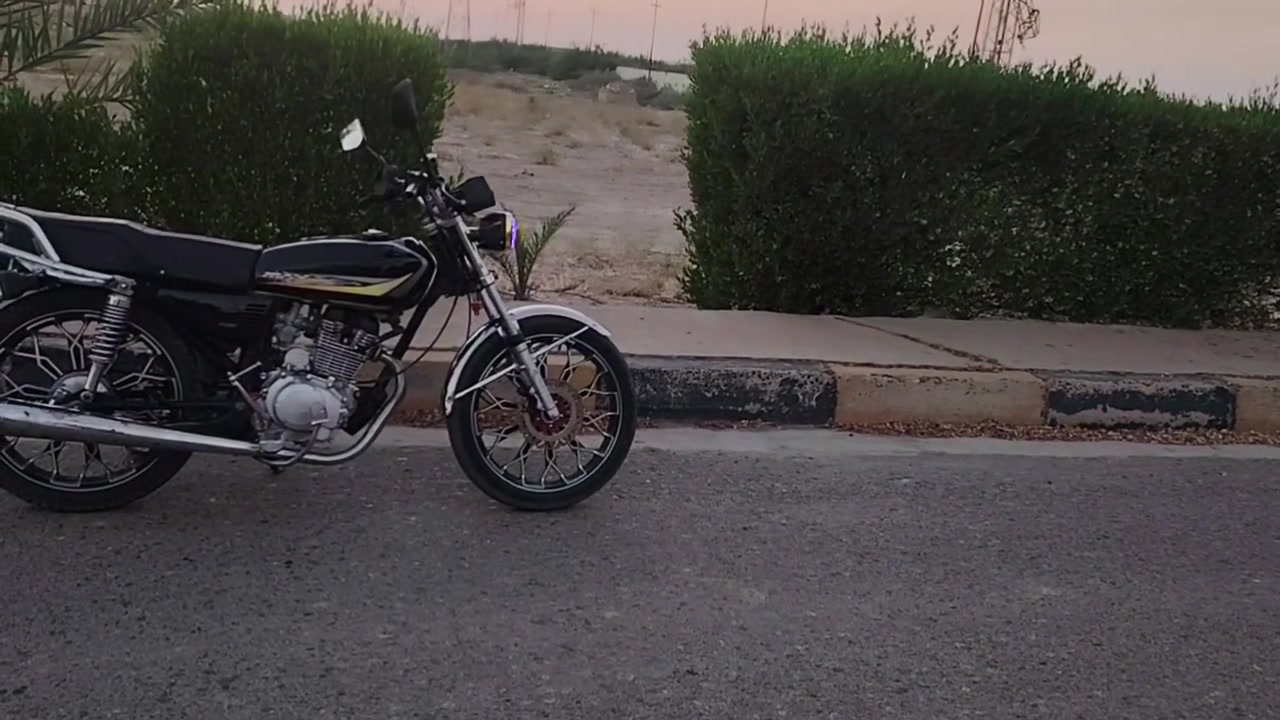 سلام عليكم
دراجه البيع موديل 24

محرك 200cc

دراجه نضيفه جاهزه من كلشي 

دشبول كله شقال

السعـر 600بيه مجال 

رقم ***********
