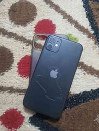 ايفون 11 ذاكره ٦٤ شرق اوسط لجهاز مبدل بس بطاريه اصليه سعره ١٨٠ الف مرا...