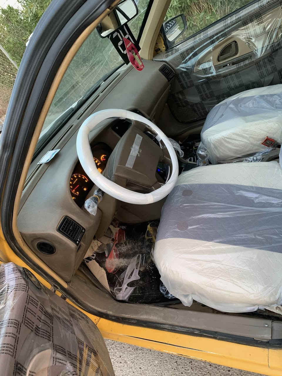 موديل 2015 رقم بغداد مشروع وطني سنويه إلى 2028
جاهزه كير مكينه صدر كهربائيات 
تخم تاير
سياره بدون ضربه 

السعر 37 وبيهه مجال لشراي 

جاهزه كبل لشارع بلعافيه على الي ياخذه

مكاني بغداد الكرخ ***********
