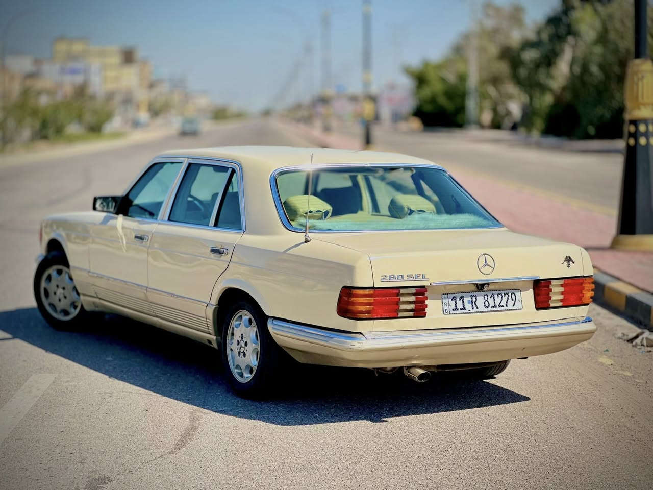 جامبو للبيع
السلام عليكم
مرسيدس بنز 280SEL W126 1984
جامبو رئاسي باب طويل للبيع
صبغ عام للجمالية
رقم بغداد انكليزي هزة جديدة
بإسمي تحويل مباشر
كير ومحرك تويوتا VVT  2500cc
شواصي وقواعد دبلات مكفولات
حدادية جيدة
تبريد ممتاز
غرفة نظيفة جدا لون بيجي
مكان السيارة النجف الأشرف
السعر 65 وبيها مجال
للاستفسار التواصل عالخاص او الاتصال على

***********

متوفر واتساب

