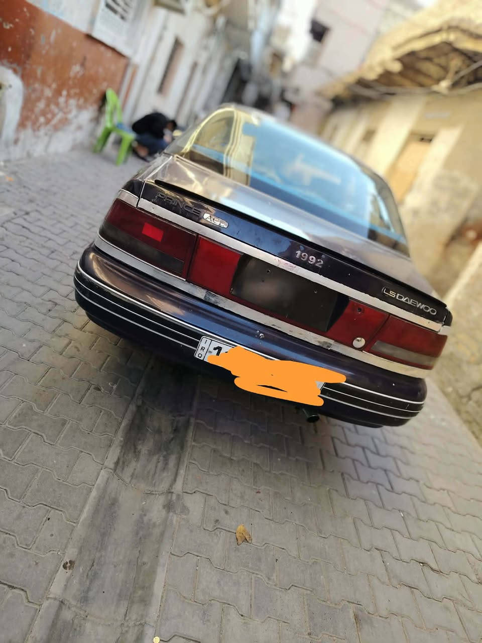 سياره برنس موديل ٩٢  كير اوتماتيك نضيفه سنويه باسمي رقم إنكليزي ***********
