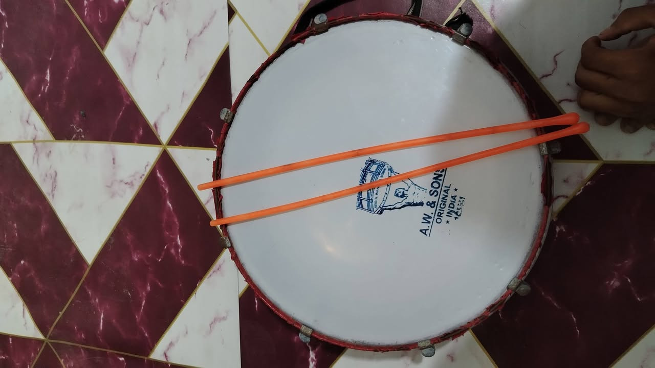 نقاره طاسه للبيع كامله مكمله السعر 30 وبيه مجال


**إذا كنت صاحب هذا الإعلان وتريد حذفه لأي سبب، رجاءا أرسل رسالة إلى الدعم الفني**