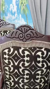 انتريه عموله • زان احمر • كنبتين وكرسين