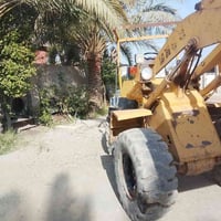 للبيع شفل كوماتسو حجم 70 مكان ديالي موديل 99مكفول محرك بي بخار 0771439...