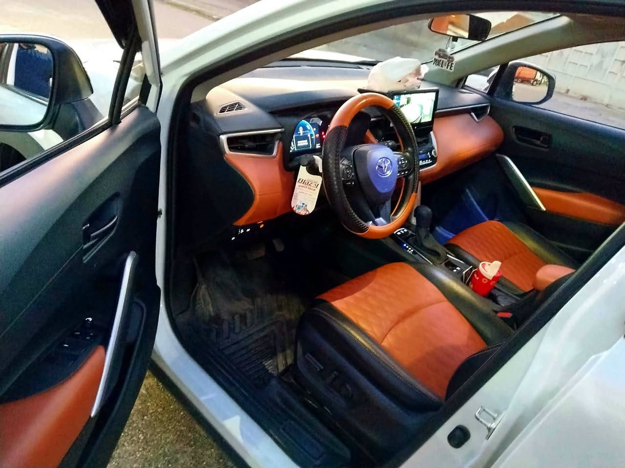 سلام عليكم كورلا كروس
موديل 2025 فول مواصفات كراسي كهرباء 3 طكات كشنات جلد دشبول لونين مواصفات S يعني فول 5 كامرات سستم حوضيات  بلوجكدرات رقم سياره بغداد  بسمي محرك 2000 مكاني بغداد شارع فلسطين ***********
