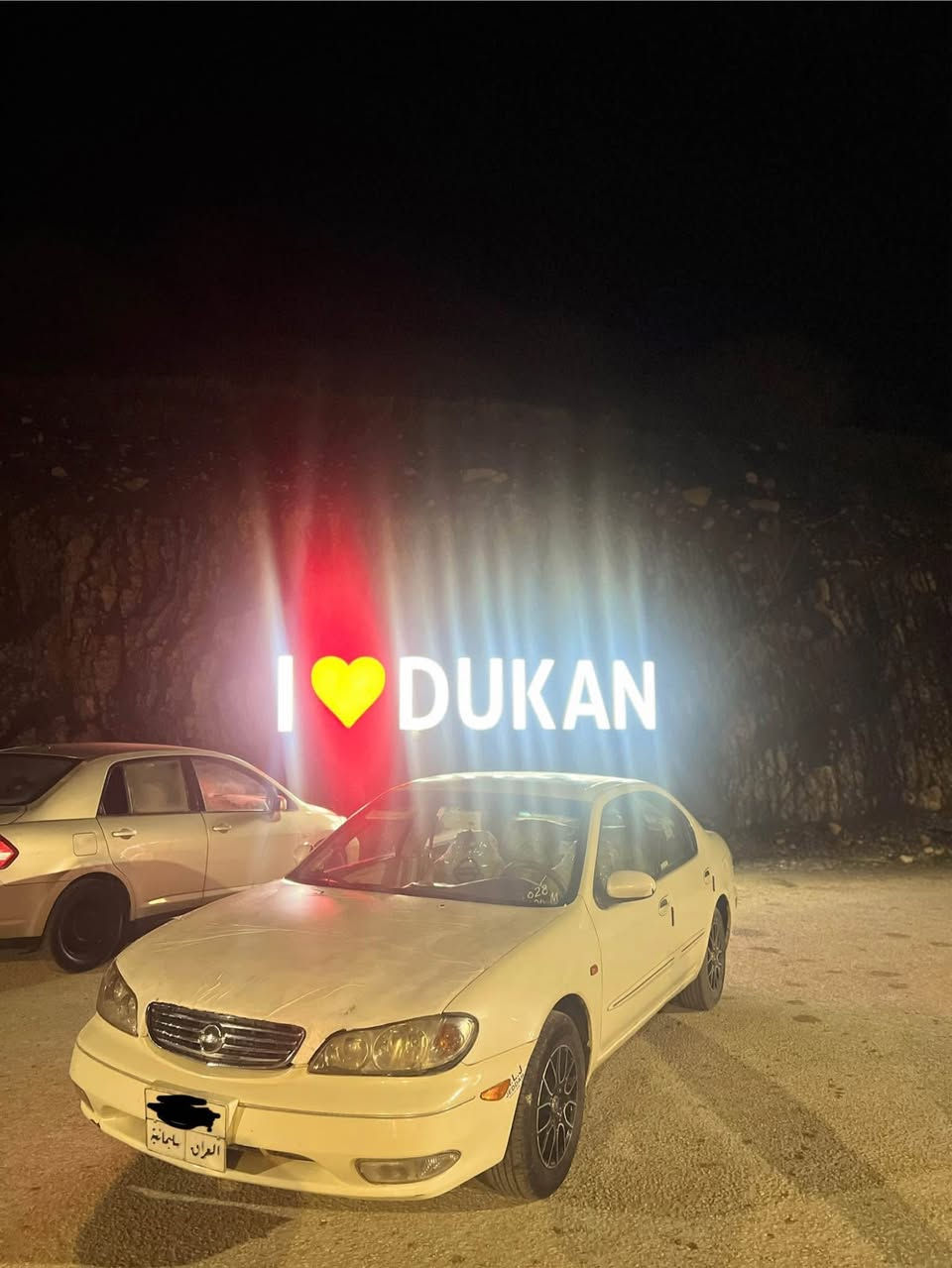 ماگزیما 
مۆدێل ٢٠٠٢ گێڕ عادی 
ناو ڕەساسی 
چوار جام کارەبا 
شاشە ئایپاد 
گێڕ و مەکینە بەشەرتی نەکارەوە بێ دوکەڵ 
تازە چۆتە ٣٠٠ هەزار کیلۆمەتر
٢ پارچەو و بندۆسەیەکی بۆیاخە بێدەعمی قورس
سەنەوی ساڵێکە بەسەر چوە هەزەی تازەیە
سعری ٥٨ معامەلەیەکی کەم
*********** السليمانية, العراق
