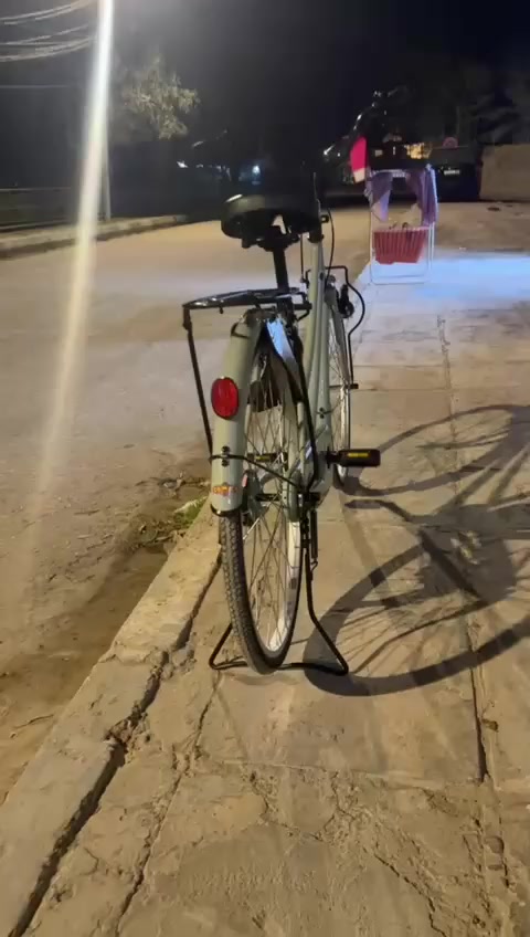 بايسكل للبيع مديل 2022 جديد نضافة 100/100... ماصالة اهواي من نزلتة من كرار ابو نقش
مكان النجف... ناحية الحيرة 

رقم.. *********** 

سعرر.....  خاص او رقم
