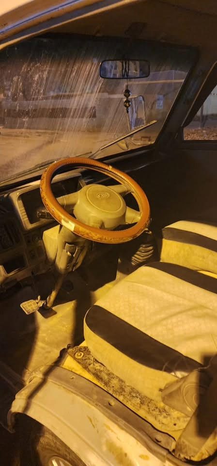 سلام عليكم كيا حمل للبيع مكفوله كير محرك شاصي السعر ٤٨ وبيهه مجال اتصال ***********
