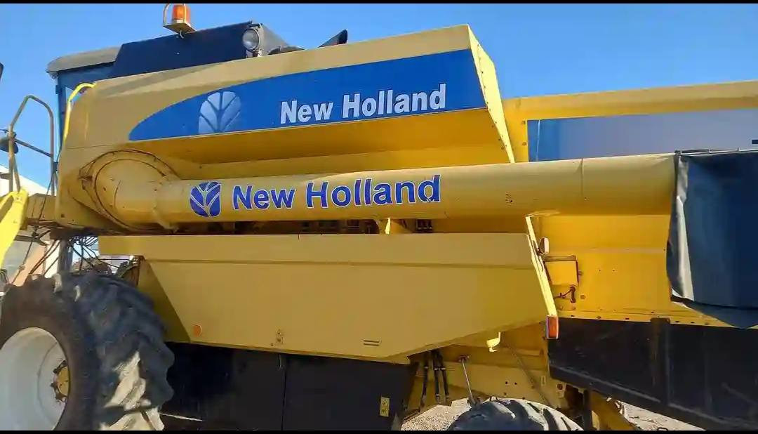 حاصده نيو هولند موديل 2006 خمس بلام هايدرو طبله حجم 15 للبيع المكان صلاح الدين قضاء الشرقاط 
ه‍/***********
