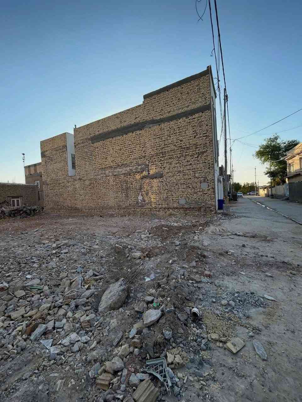 قطعه للبيع العسكري الاول شارع طيبه
⚜️200م
ثالث قطعه عن شارع طيبه 

للاستفسار مرجعة مكتب سجاد الشمري للاستثمار العقاري مجاور مطعم بلدي حي الحضاره 
***********
