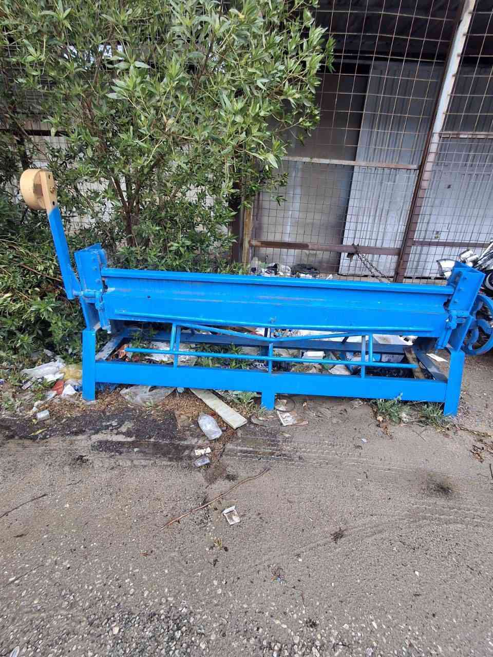 معواجه اركان للبيع مترين ونص عنوان نجف الاشرف نضيف جداً استعمال قليل رقم الهاتف ***********
