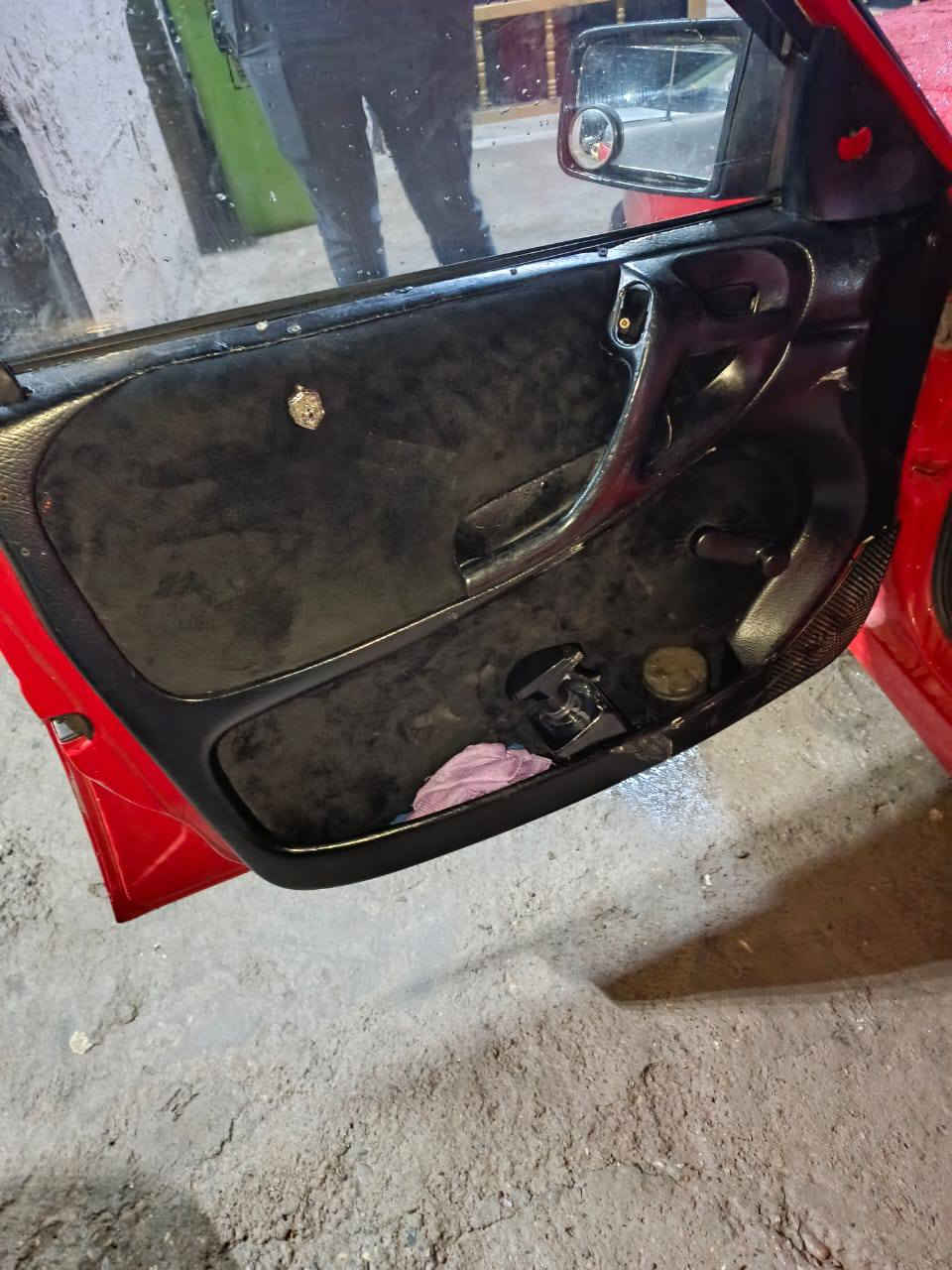 أوبل استرا موديل 1993،كير ومحرك شرط لا صرف ولا بخار،محرك حجم 16،بلادي وشرط،
دهن كير ومحرك جديد، 4تايرات جديد، بطاريه جديده، غرفه السياره ماشاءالله حيل نضيفه وحلوه، شاشه وكاميرا ، وسمعات كله شغاله، كشنات كلها دوشمه جديده وجلد ، سياره متعوب عليها مال بيت مابيها نقص ولا برغي  شرط الفحص والتحويل والغرامات، العنوان كركوك سعر 45 بيها للطيبين شراي اتصل ع رقم  او راسلني واتساب  *********** ابو سند كركوك, العراق
