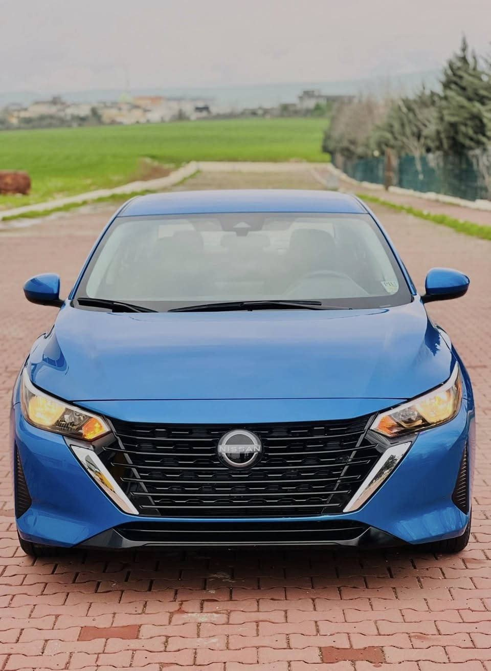 نيسان سينترا 💙
موديل 2024 
(شكل جديد)
سعر  :  128 $ ورقه و مجال بسيط🤏
مواصفات (SV)  
ويل كروم شكل جديد 
مواصفات معروفة 
بصمه
شغال
كشنات هيتر 
ستيرن هيتر
كاميرا 
حساس خلفي و امامي 
توقف ذاتي 
إطفاء ذاتي عند توقف 
شاشة 
نظام CarPlay 
و نظام Android Audio 
تحديد مسار 
تحكمات ستيرن full option 
مثبت سرعة 
ماشي :  25 الف ميل 
صبغ :- نص بوند صبغ بدون دواخل و بدون  ارباك جميع ارباكات سليمه بلادي
سياره رقم كاتي لازم ترقيم شمالي 
عنوان : عقره 
رقم تلفون و واتساب ☎️
***********
