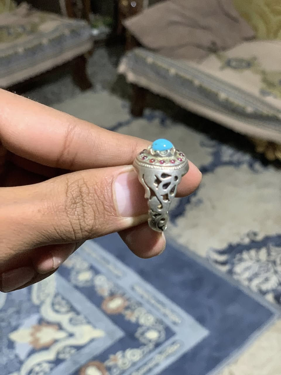 السلام عليكم خاتم حجر فيروز لبه مطعم بحجر الياقوت صياغه يدويه قديمه سعره ٧٥ بي مجال


**إذا كنت صاحب هذا الإعلان وتريد حذفه لأي سبب، رجاءا أرسل رسالة إلى الدعم الفني**