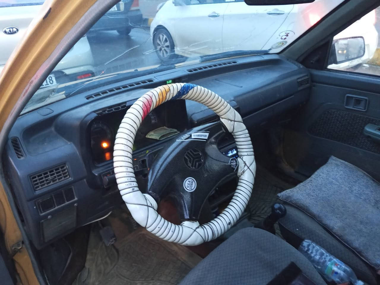 السلام عليكم
سايبا 2010 شواصي شرط كير شرط طخم تاير نص ونص مكينتها بيها نفخ كهربائيات كلها شغالة كوبون بيها ما عليها غرامات عليها هيئة تقريباً 48 ألف سعرها للشراي 19 ورقة وبيها مجال رجاءا بس الشراي يتصل أو يراسل مو يكول امسح المنشور اني اريدها 
***********
