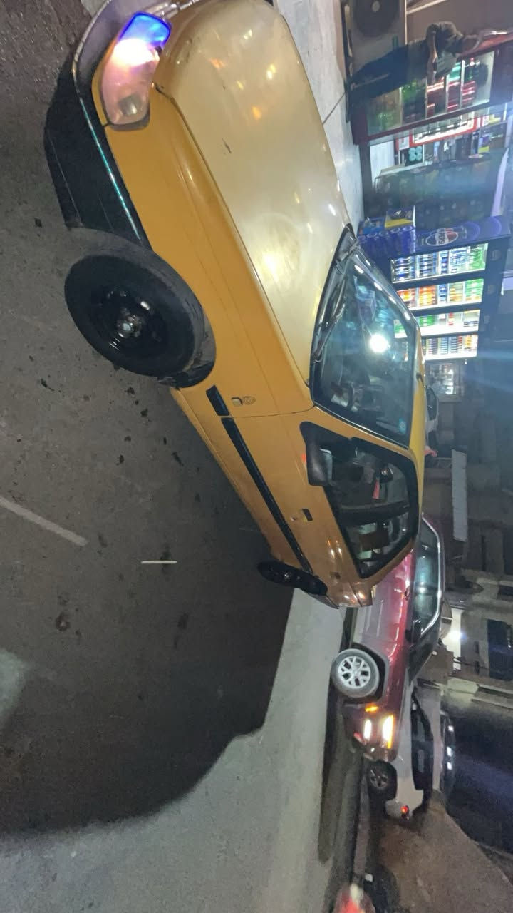 سلام عليكم سياره ألفين تسع غرامات مصفريه سنويه جديه سياره نضيف 30 منطقه الشعب الرقم ***********
