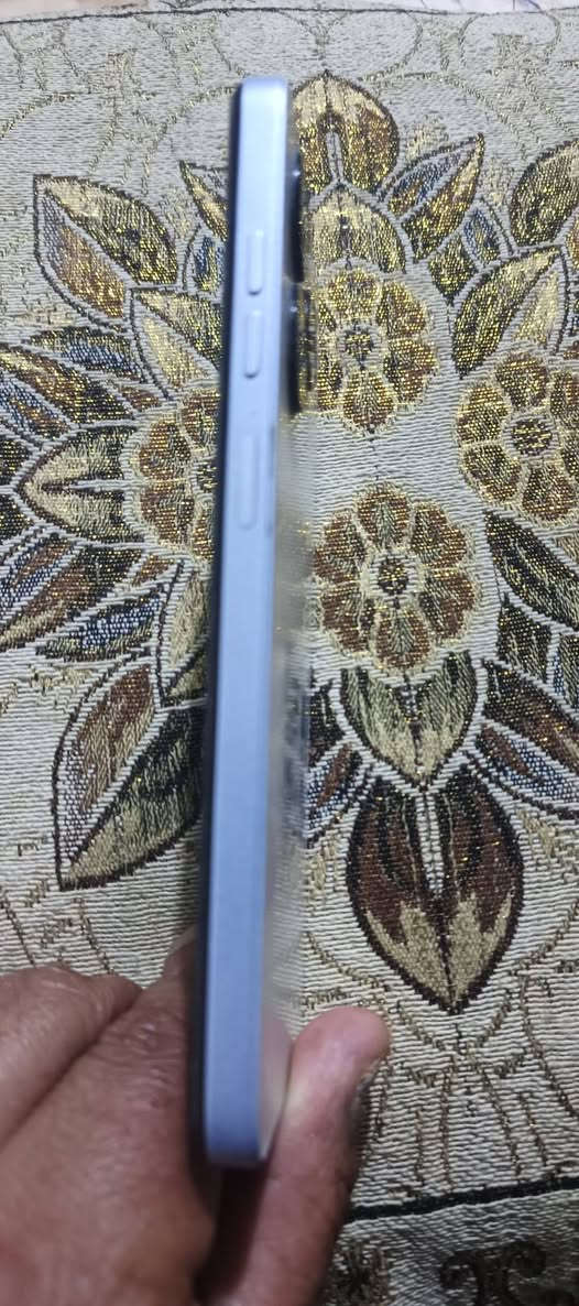 جهاز مبايل TECNO SPARK GO 2024  ذاكره128 بطاريه 5000
جهاز بعده جديد شرط الفحص وتاخذه من بيتي
زلغه مابيه وياه شاحنه وكفر فقط المكان البصره
حيانيه السعر130


**إذا كنت صاحب هذا الإعلان وتريد حذفه لأي سبب، رجاءا أرسل رسالة إلى الدعم الفني**