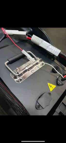 دراجه شحن استيراد مويد طياره مستعمله شهر فقط بعد النايلون عل شاشه بطاريه ليثيوم 72 فولد ملف 2000 و30 أمبير 3 سرع سرعه القصوى 90 حقيقي تاير حجم 12 كروز قفل سرعه بريكات هيدروليك امامي خلفي تمشيك مسافه 70 كيلو تحمل شخصين نضام بك شاشه ايباد كبيره دبل إشاره وبيها كومه مواصفات مكاني بغداد حي القاهره الضباط اي استفسار هذا رقمي *********** 🌺🌺
