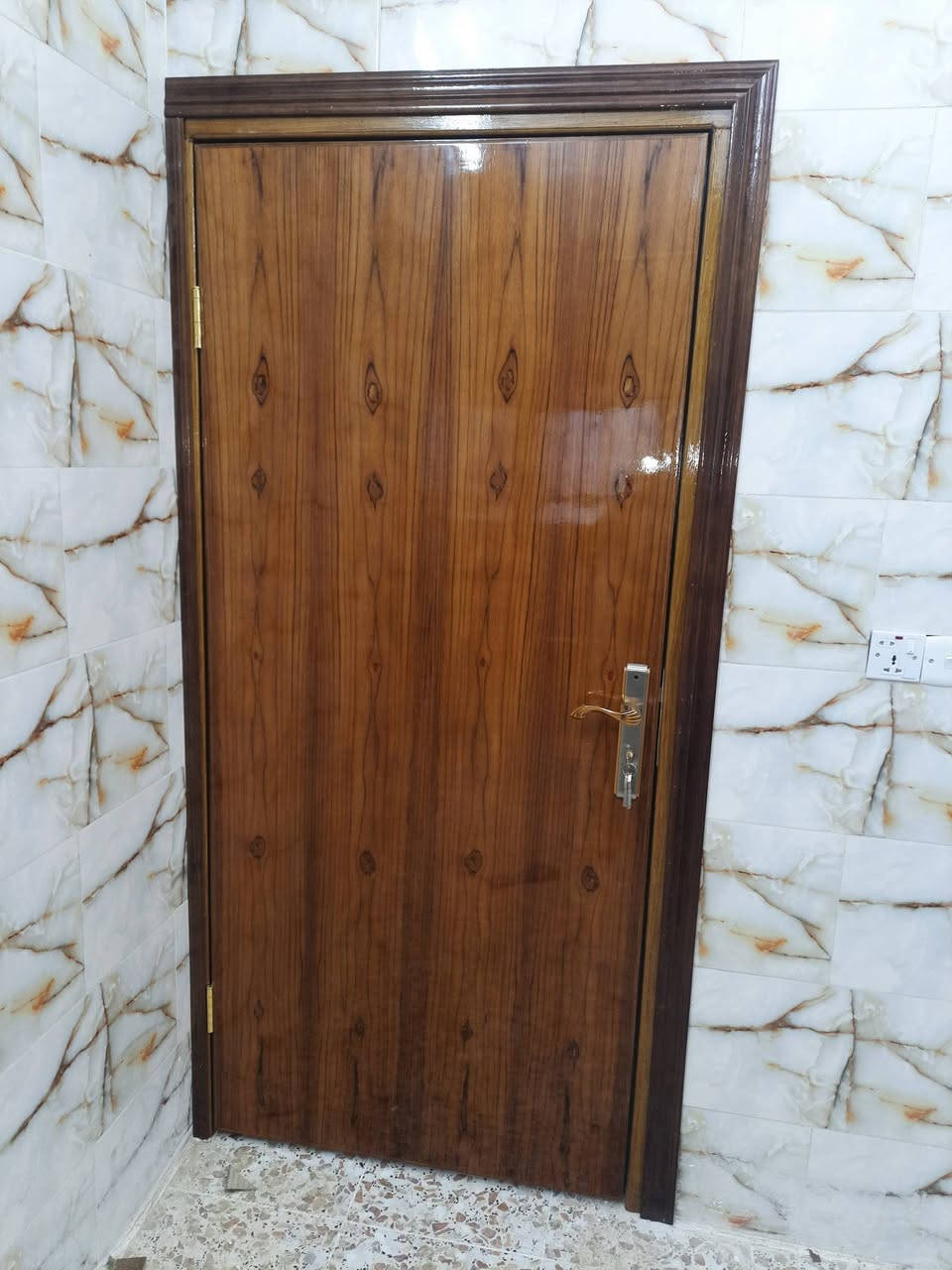 ابواب  عمل درجة اولى وصبغ رش حراري درجة اولى 
شغل معمل نجارة الجمال في بروانة قرب محطة تعبئة وقود بروانة 
للأستفسار على الخاص او على الرقم ***********
