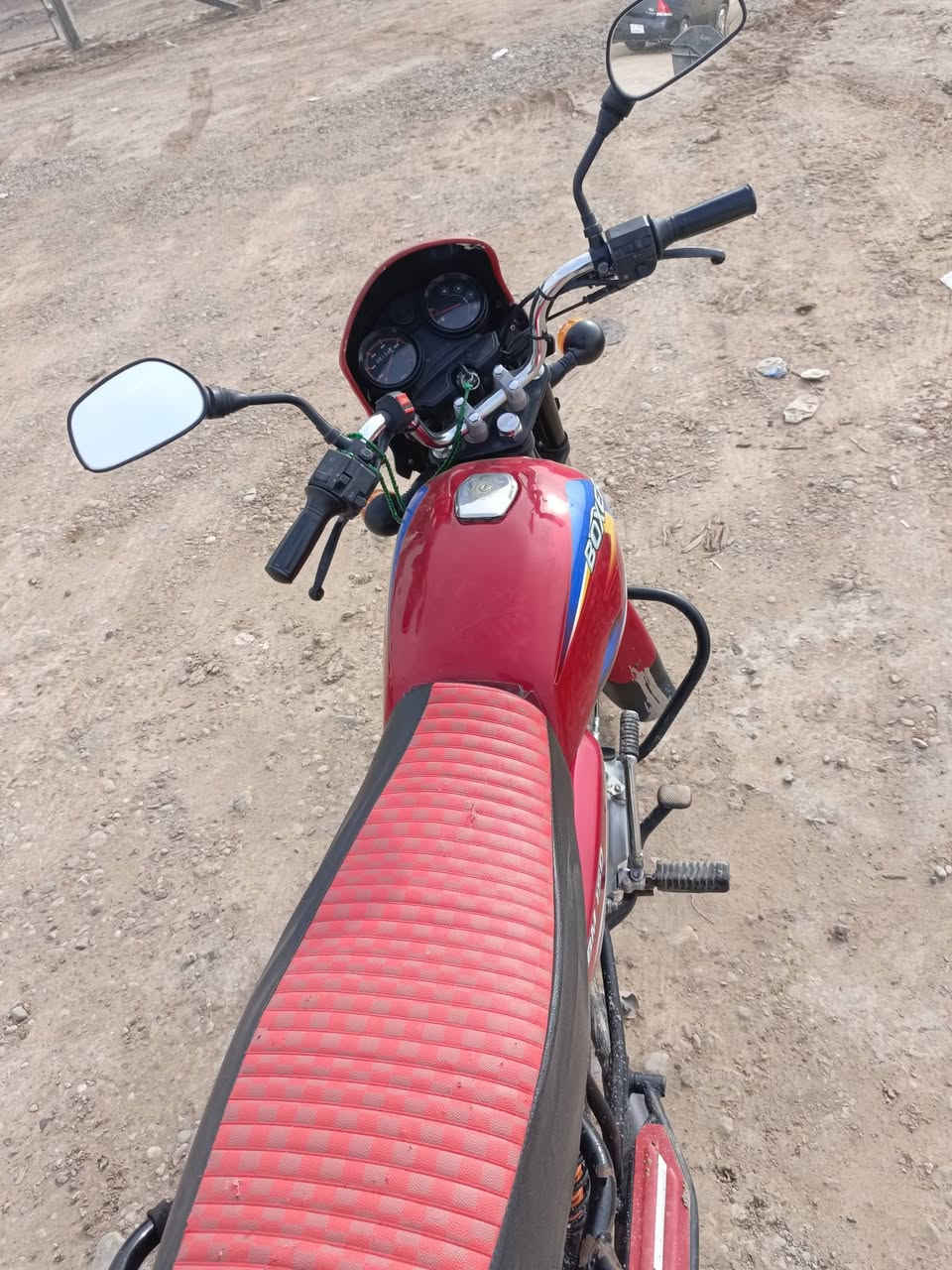 السلام عليكم دراجه بوكسر للبيع موديل 20 شهر ال 11 مكينه مامفتوحه كهربائيات كلها  اوراق اصوليه  تايرات جدد السعر مليون وبي مجال مكاني ديالى الخالص شراي اتصل ***********
