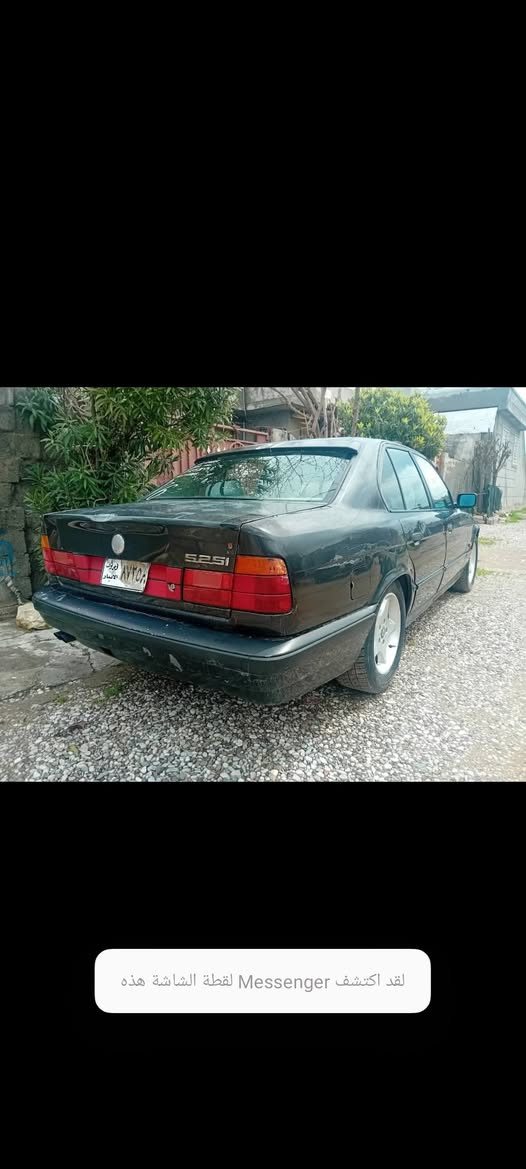 بةناوى خوا سلأو BMW مؤديل 93 525i تؤماتيك بئ بؤياخ تةبريت سارد بةشةرت 
سةنةوي جنوبي لةگةلة گيروو مةكينةو مووسو براوة بةشةت دةعموو ليدراوي نية تةقةو رةقةي نية 4تايةو ويل لؤك 4جام كارةبا باوةر ( تيبيني ) سةيارةكة كاسكيتي سوتاوة سعر 27 گةلأو كةمئ مةجال ***********
