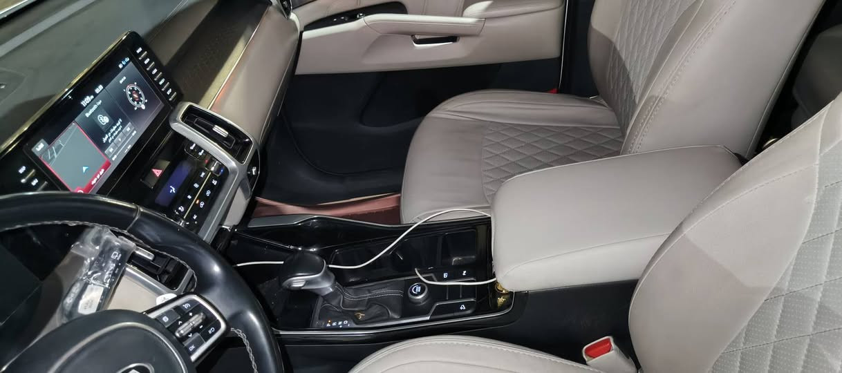 السلام عليكم. سورينتو خليجي موديل 21 شرطية استقطاع مباشر ، باقي عليها سنة وتصير حرة. السعر المطلوب 245 للتواصل ***********
