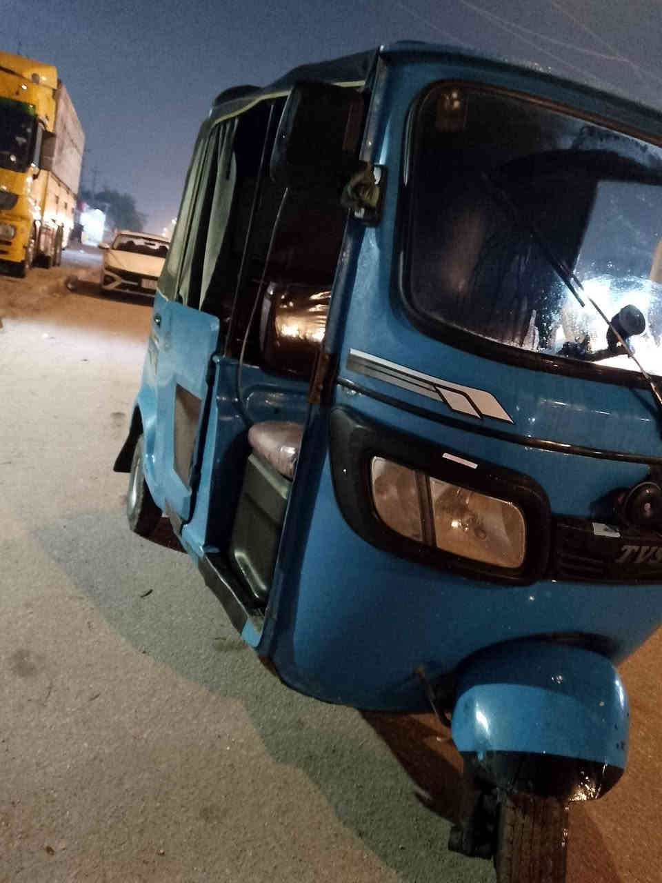 السلام عليكم تيك تيك اوراق سحب موديل 22 تيك توك حلوه نظيفه جديده شوف العين تيك توك قفلها الاربعه وربع رجاء اللي ما يعرف بالسحب لا يخابرني عنواني بصره
***********
