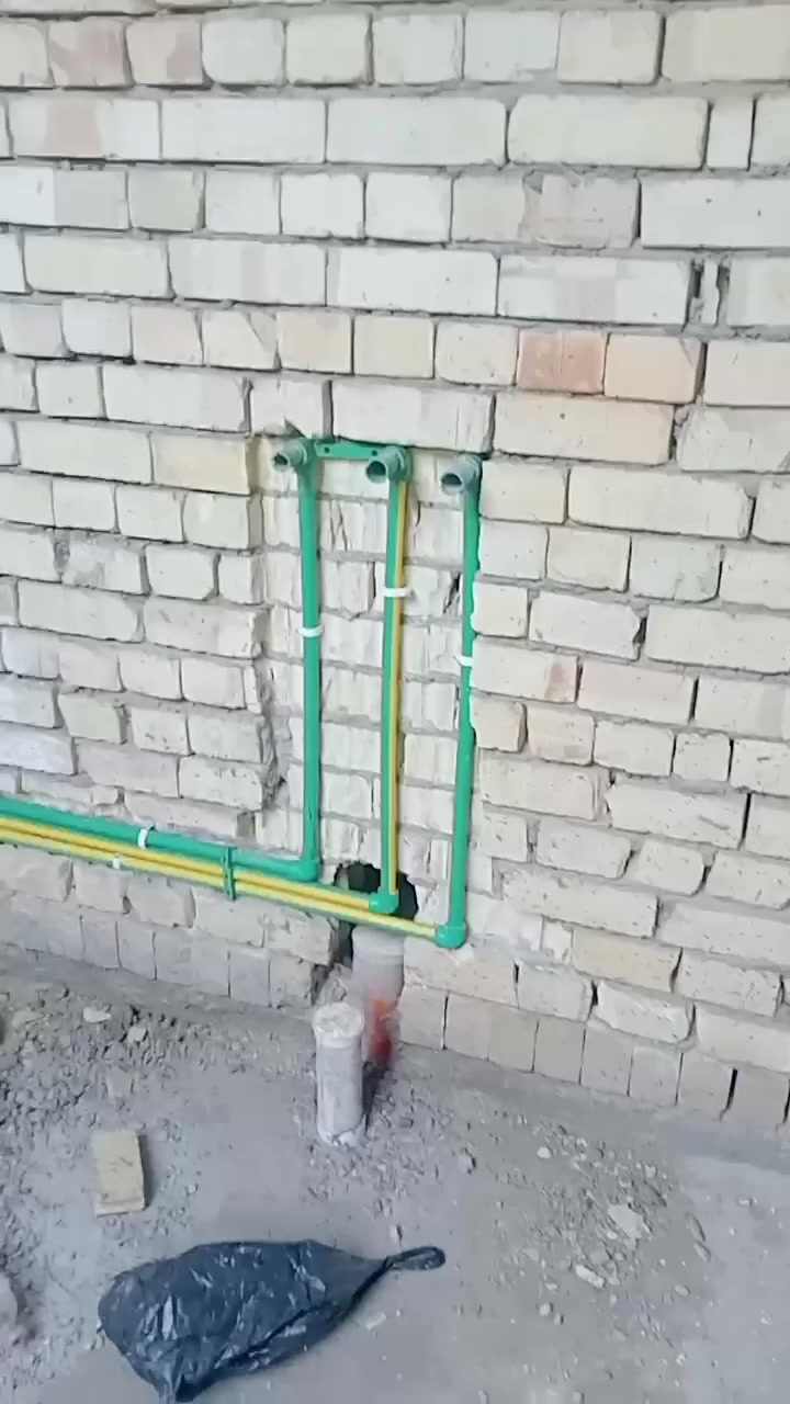 هيكل للبيع منطقه ضباط الثانيه بلديات بضهر المعسكر عله شارع تجاري بصف ركن شارع ا15 مقابيل سيد منذر قريب عل تبليط مساحه 100م شغل رفت درجه اولى ارتفاع عالي قساط 35 مقدمه وكل شهر 500 سعر الگلي 65 سعر مناسب جدا مال بيع مأسس صحيات رقمي *********** وتساب أو تصال
