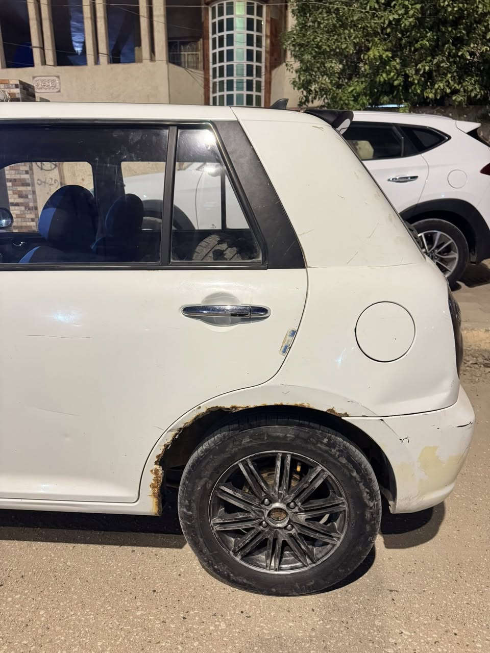 يالله ليفان موديل ٢٠١٣ مكينه كورلا كير عادي كفاله من الصبغ والتبديل بيها اخياسات بالدواير الخلفيه رقم قادسيه مكانها الحله الحمزه الغربي  سعرها ٣٤ للاستفسار اكثر. 
***********
