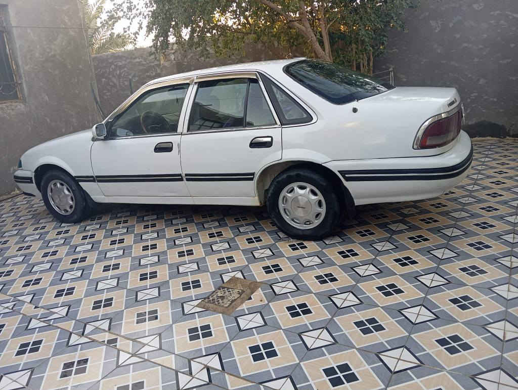 دايو برنس موديل 1995رقم بغداد دولي سنويه وهزه جديده .بأسمي لون ابيض. مكينه 2000مفتوح جديده كير واتو جديد . بيه مكانات صبغ سياره بلاديه شواصي جدد . تبريد عاطل . تايرات نضيفات . مشط ستيرن مال حاويه حداديه نضفيه. كهربائيات شغال كيجاته كله شغاله. خياس مابيه .. سياره مال جناي .. سعره 35وبيه مجال . 
مكانه بابل قضاء القاسم 
*********** حلة, بابل
