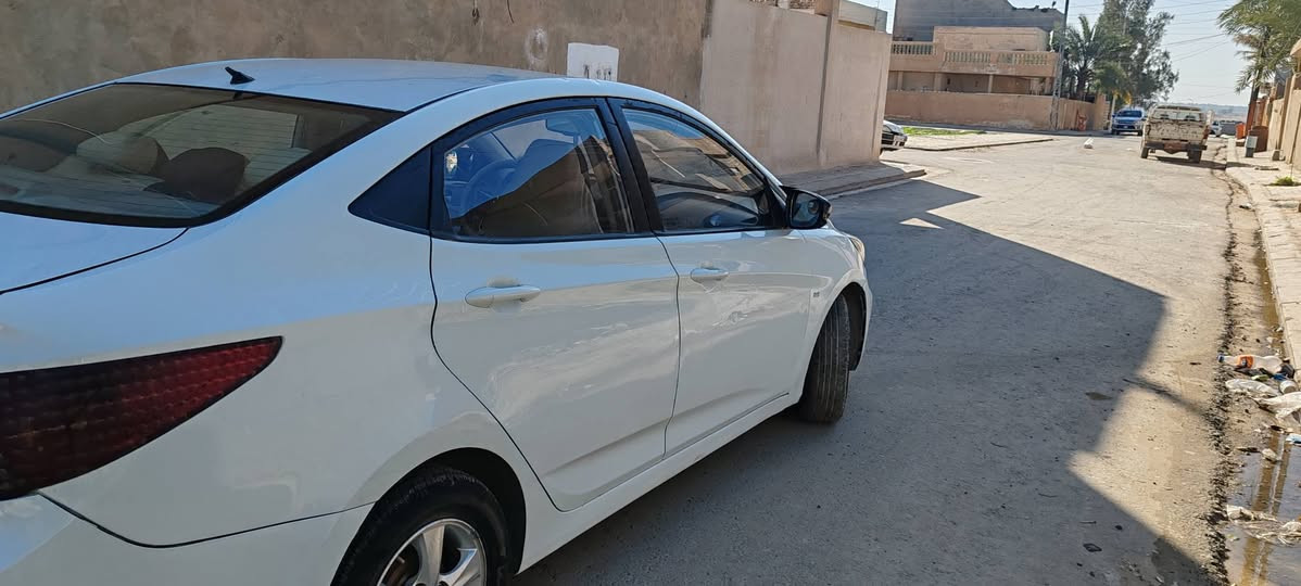 السلام عليكم اكسنت موديل ٢٠١١ للبيع السياره بأسمي تحويل مباشر سياره السياره شوفه عينكم نضافتها حلوة ترايها وين ما يعجبك ما بيها دواخل بيهة كم قطعه صبغ باقي التفاصيل والسعر بالخاص


**إذا كنت صاحب هذا الإعلان وتريد حذفه لأي سبب، رجاءا أرسل رسالة إلى الدعم الفني**