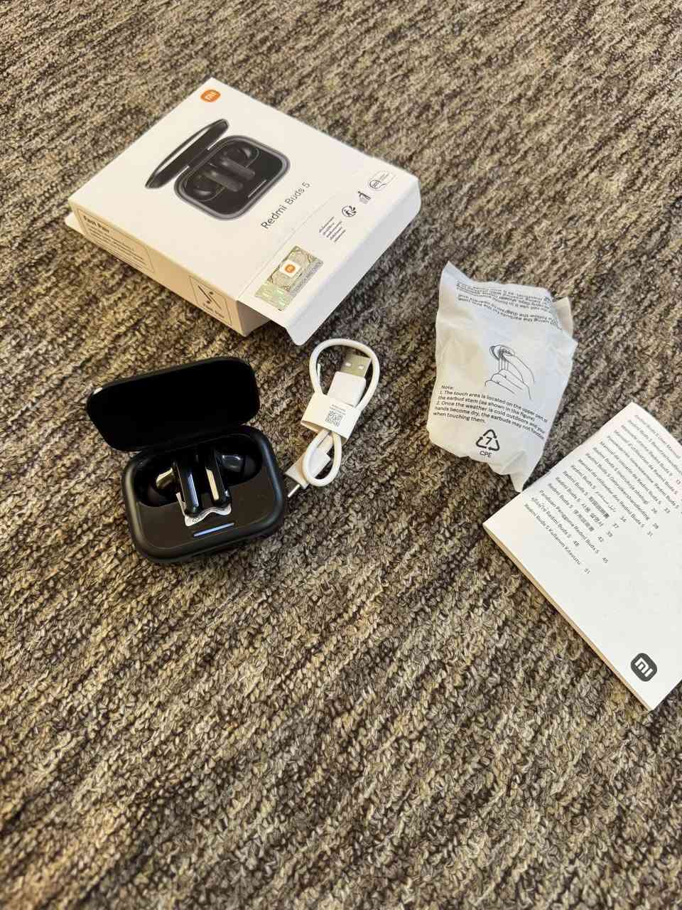 السلام عليكم شباب ايربودز شاومي 5 اصلي مختم السعر 20


**إذا كنت صاحب هذا الإعلان وتريد حذفه لأي سبب، رجاءا أرسل رسالة إلى الدعم الفني**