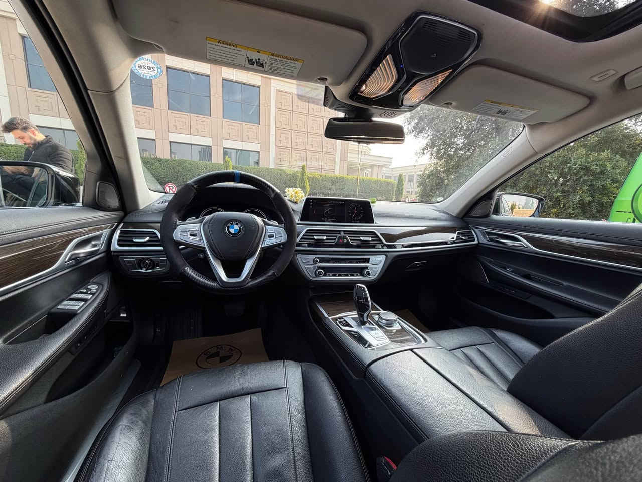 BMW 740 مۆدیل 2019 بێ بۆیاغ ماسفات امریکی  

84 هەزار کیلۆ مەتر رۆیشتوە فول مواسفات 
نرخ 330$
*********** أربيل, العراق
