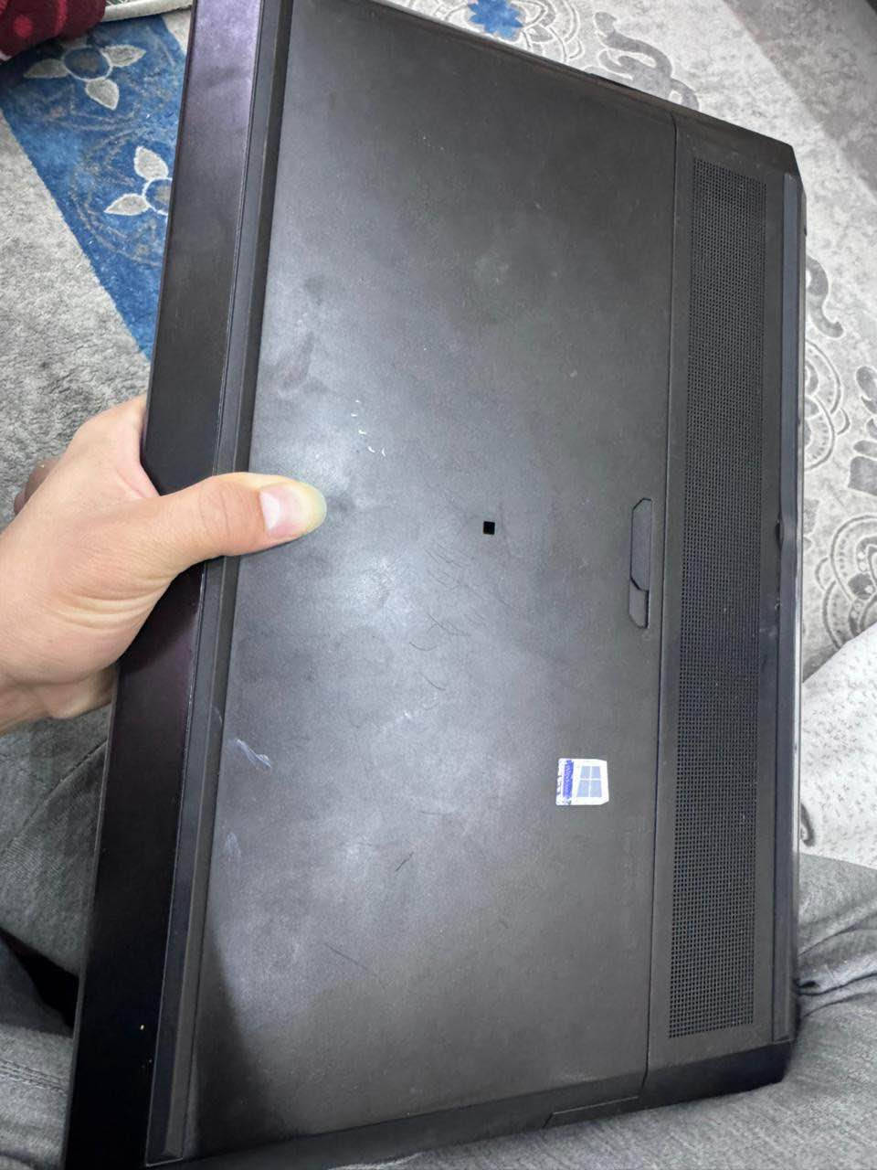 Hp zbook g5 17inch
Ram:16gb
CPU: i5 8400H (8 cpus)
Vga : Nvidia Quadro p2000 4gb
Vga2: intel hd 630 shared
Ssd: 1.5 tb nvme

التواصل :*********** بغداد, العراق
