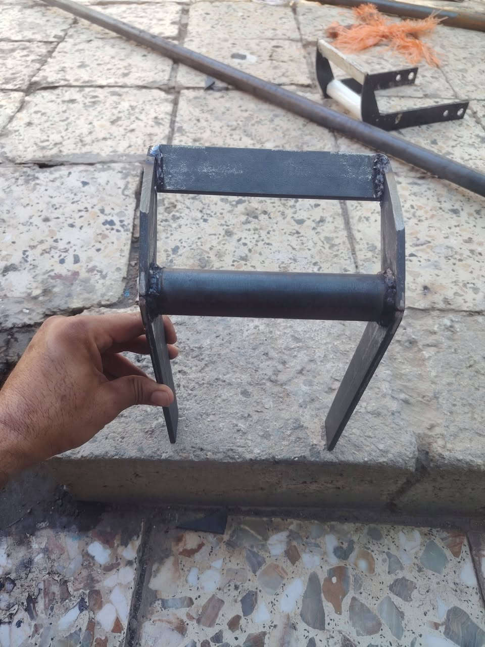 للبيع راسطه ثقيل مال تعليك دراجات 20 الف فقط
+ صبغ حراري 
الي يريدها يراسلني 
واتس اب *********** 
حديد كله ثقيل يشهد الله وشتريد تصميم دزلي واسويلك
