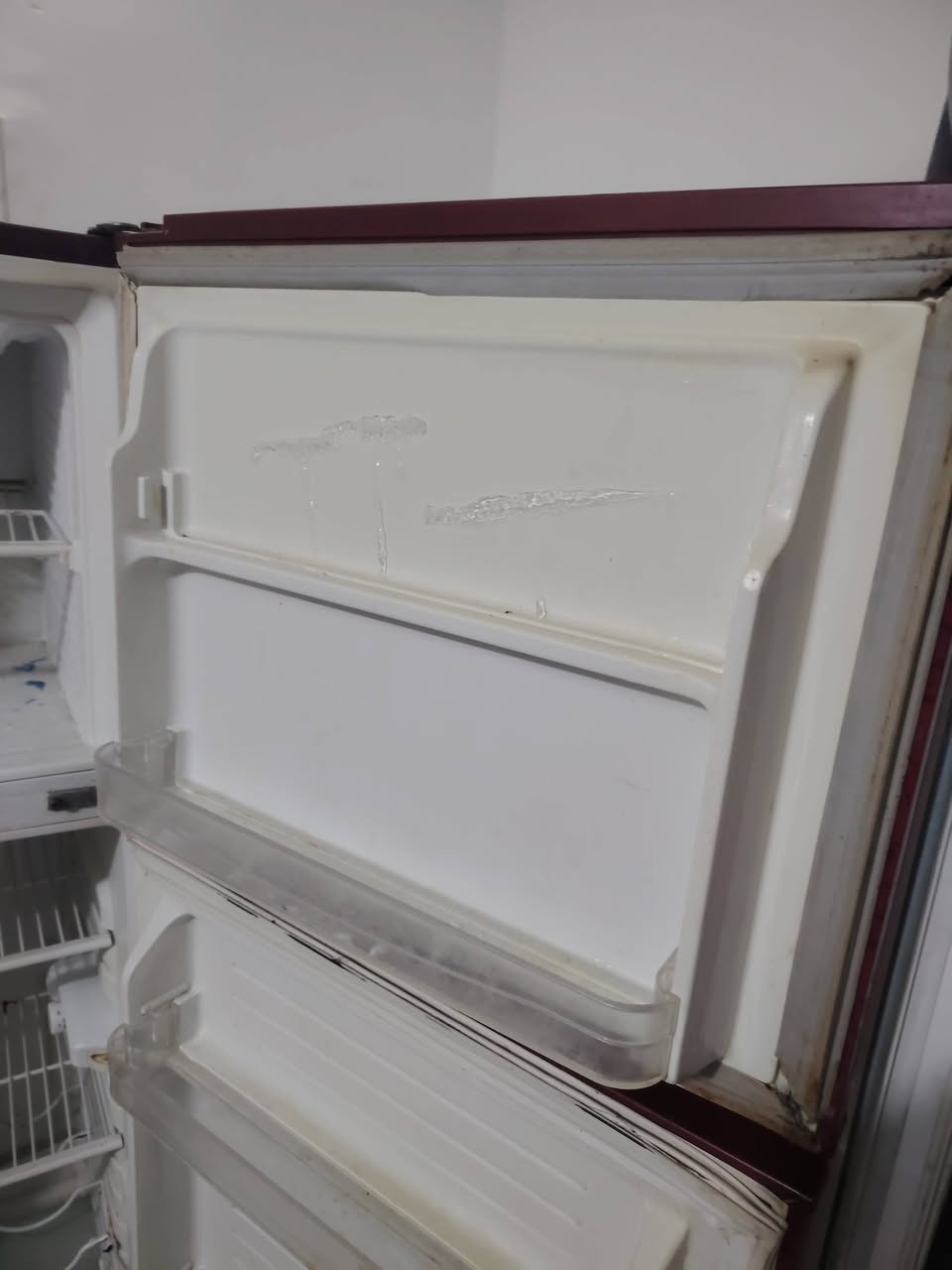 للبيع فول تجميد فقط بيها صوت خفيف مرات يجي و مرات يروح  المكان بابل ***********
