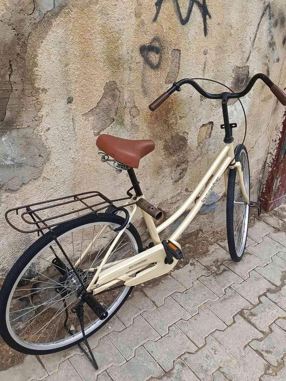 سلام عليكم باسكل للبيع موديل 2018 سعر 100 وبي مجال حك الجيه


**إذا كنت صاحب هذا الإعلان وتريد حذفه لأي سبب، رجاءا أرسل رسالة إلى الدعم الفني**