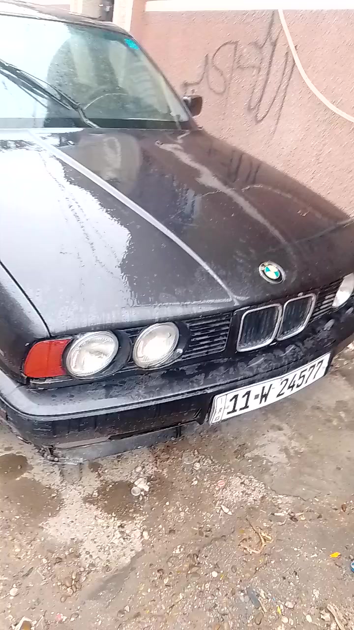 بي ام للبيع 535بيها مكينه مسكر ثنين ونص تبريد شغال موديل 90بسمي رقم جديد هزه جديده فتحه شغاله رايدها 47بيها مجال مكان سيارة بغداد شرطه رابعه ***********
