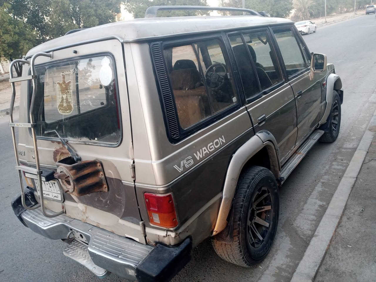 يا الله باجيرو موديل 1990 رقم بصرة الماني مكينه وكير فيفتي حدادية حلوة كهرباء شغالة  تخم تاير مكاني كربلاء السعر 23 ورقة مكاني كربلاء الشراي يتصل ***********
