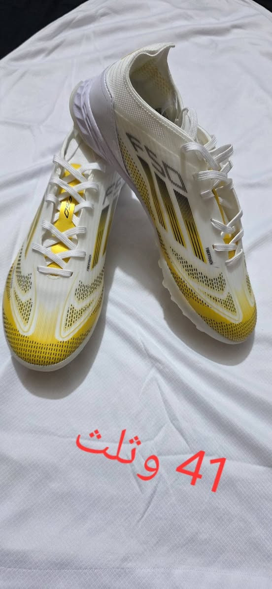 السلام عليكم
احذيه محبب نايك اصلي 

يوجد توصيل لجميع المحافظات 

30 مع التوصيل 

***********
