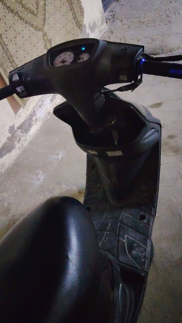 يوماها قيل شهرين طالعه من رمبه ماشيه ١٣ الف جديده سعر ٨٠٠ الف عنوان عماره،، ***********
