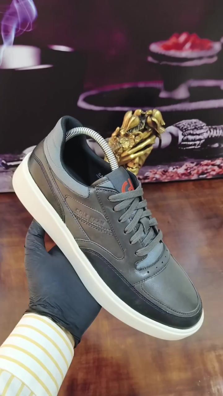 السلام عليكم 
تخفيض تخفيض تخفيض 
ماركة كولهان الأمريكية 
للحجز و الاستفسار 
رقمك وعنوانك 
على *********** وتساب
