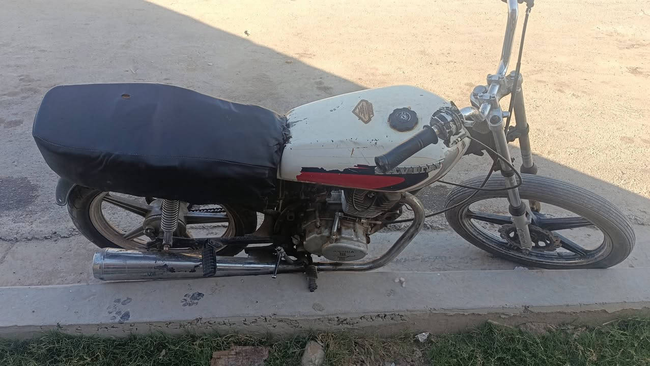 السلام عليكم دراجه للبيع 4 قير ما كان بغداد تاجي
***********
