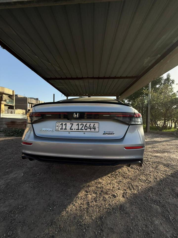 السلام عليكم
هوندا اكورد هايبرد_(2024) فئة Sport-L

عدد المسافه  20,000mile بعدهة زيرو

• المحرك  hybrid دوش 

المواصفات:

•تشغيل عن بعد

•فتحه

• كاميرا خلفية

• كراسي امامية كهرباء مع  ذاكرة خزن

• رادار امامي

•نقطة عمياء

• مانع تصادم 

• تصحيح مسار

• شفتات بالستيرن

• مثبت سرعة

• دخول ذكي 

• إنارة ترحيبية

• هندبريك كهرباء

•لايت عدسات زينون

• نظام اوتو لايت Auto

• لايت العالي زنون 

• حساسات مطر 

• أوامر صوتية

• 3 أنظمة قيادة (eco, ev, sport)

• تدفئة كشنات 

•كشنات جلد  

.ايرباك ستيرن وبردة فقط

.سيارة نضيفة وجديدة بمعنى الكلمة

حادثها موضح بالصورة دعامية فقط واطراف الجاملغ راجع عالبارد 

لا يوجد صبغ

السعر 210 وبيها مجال

مكان ابو غريب جسر الزيتون 

***********
